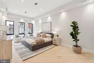 338 S Hicks St, Philadelphia, PA 19102 - Photo 11