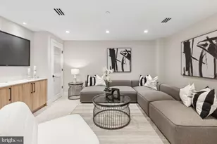 338 S Hicks St, Philadelphia, PA 19102 - Photo 49