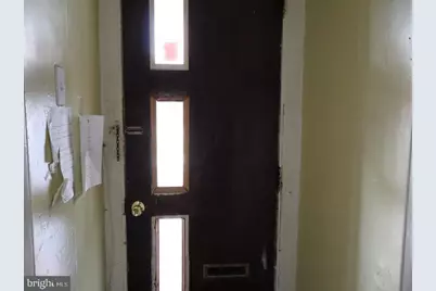 122 E Meehan Avenue, Philadelphia, PA 19119 - Photo 17