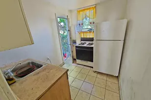 3940 Arcadia St, Philadelphia, PA 19124 - Photo 7