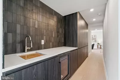 160 N 2nd Street #302, Philadelphia, PA 19106 - Photo 25