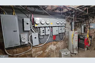 1542 N 15th Street, Philadelphia, PA 19121 - Photo 27