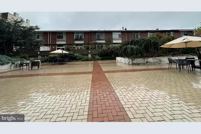 604 S Washington Square #1313, Philadelphia, PA 19106 - Photo 19