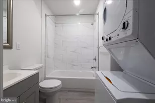 705 N 40th St, Philadelphia, PA 19104 - Photo 19