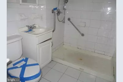 327 E Haines Street, Philadelphia, PA 19144 - Photo 9