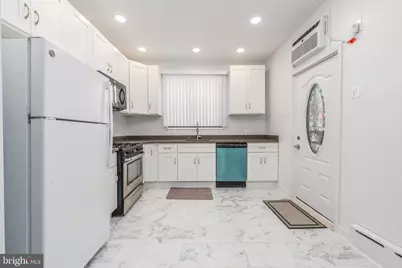 1037 Snyder Avenue, Philadelphia, PA 19148 - Photo 9