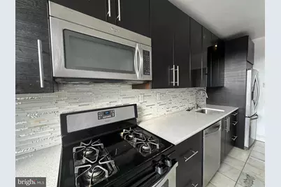 2601 Pennsylvania Avenue #109, Philadelphia, PA 19130 - Photo 3