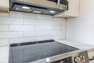 85 E Sharpnack St, Philadelphia, PA 19119 - Photo 27