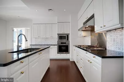 130 S 18th Street #2801, Philadelphia, PA 19103 - Photo 11