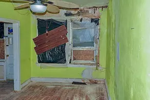 2547 Bonaffon St, Philadelphia, PA 19142 - Photo 9