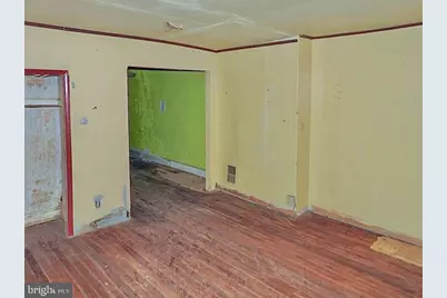 2547 Bonaffon Street, Philadelphia, PA 19142 - Photo 33