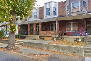 2547 Bonaffon St, Philadelphia, PA 19142 - Photo 3