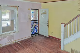 2547 Bonaffon St, Philadelphia, PA 19142 - Photo 5