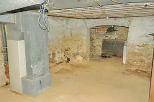 2547 Bonaffon St, Philadelphia, PA 19142 - Photo 35