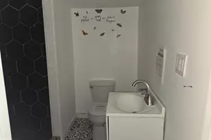 2220 Bonaffon St, Philadelphia, PA 19142 - Photo 15