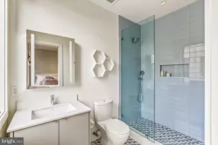 249 S 24th St, Philadelphia, PA 19103 - Photo 21