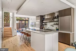 249 S 24th St, Philadelphia, PA 19103 - Photo 9