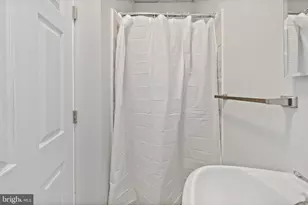 1201 Moore St, Philadelphia, PA 19148 - Photo 13