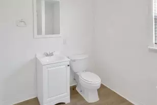 2015 Pierce St, Philadelphia, PA 19145 - Photo 9