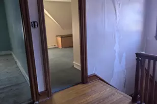 7009 Lincoln Dr, Philadelphia, PA 19119 - Photo 11