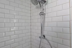 1111 Earl St, Philadelphia, PA 19125 - Photo 47