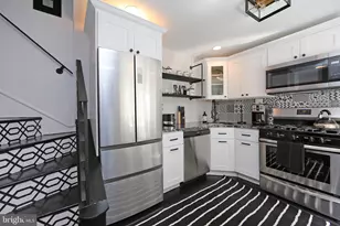 1111 Earl St, Philadelphia, PA 19125 - Photo 19