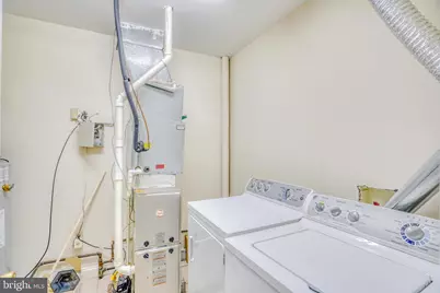 2542 W Girard Avenue, Philadelphia, PA 19130 - Photo 23