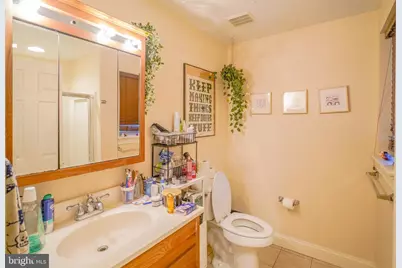 2542 W Girard Avenue, Philadelphia, PA 19130 - Photo 31