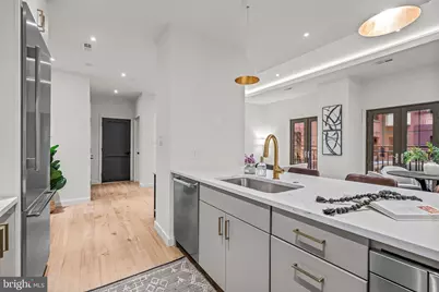 219 S 18th Street #309, Philadelphia, PA 19103 - Photo 23