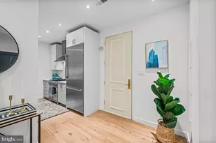 219 S 18th St, Philadelphia, PA 19103 - Photo 9