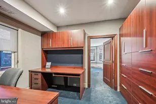 1710 Locust St, Philadelphia, PA 19103 - Photo 47