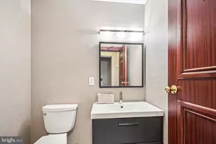 1710 Locust St, Philadelphia, PA 19103 - Photo 45