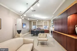 1710 Locust St, Philadelphia, PA 19103 - Photo 13