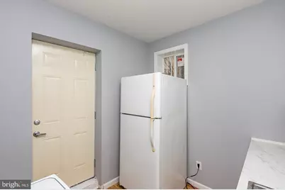 2735 N Waterloo Street, Philadelphia, PA 19133 - Photo 9