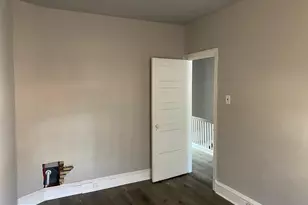 1931 W Airdrie St, Philadelphia, PA 19140 - Photo 5