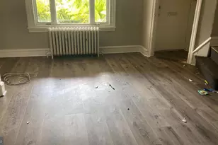 1931 W Airdrie St, Philadelphia, PA 19140 - Photo 11