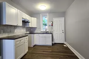 2714 N Croskey St, Philadelphia, PA 19132 - Photo 5