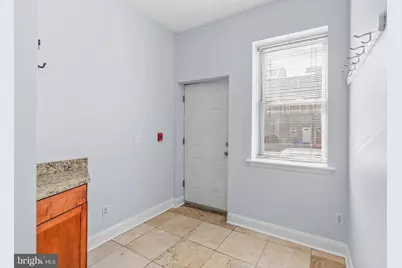 1712 W Girard Avenue, Philadelphia, PA 19130 - Photo 11