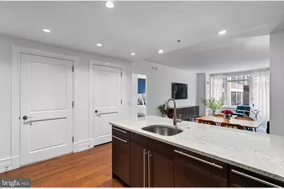 130 S 18th Street #402, Philadelphia, PA 19103 - Photo 3