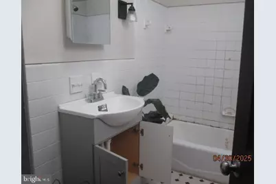 6535 Windsor, Philadelphia, PA 19142 - Photo 7