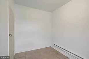 1933 Page St, Philadelphia, PA 19121 - Photo 11