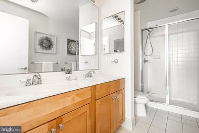 717 S Chris Columbus Boulevard #704, Philadelphia, PA 19147 - Photo 29