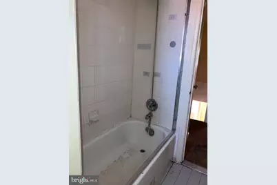 1107 E Sharpnack Street, Philadelphia, PA 19150 - Photo 27