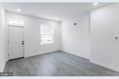 912 N 30th Street, Philadelphia, PA 19130 - Photo 3