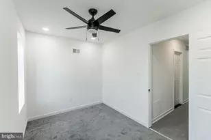 912 N 30th St, Philadelphia, PA 19130 - Photo 13