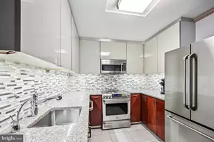 1710 Locust St, Philadelphia, PA 19103 - Photo 23