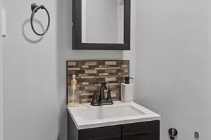 75 E Duval St, Philadelphia, PA 19144 - Photo 39