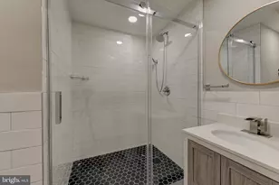 135 E Springer St, Philadelphia, PA 19119 - Photo 27