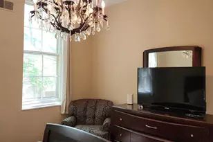 1023 Clinton St, Philadelphia, PA 19107 - Photo 9