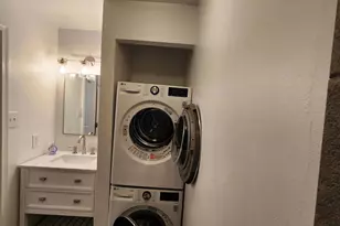 1023 Clinton St, Philadelphia, PA 19107 - Photo 19